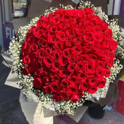 Red Roses Bunch